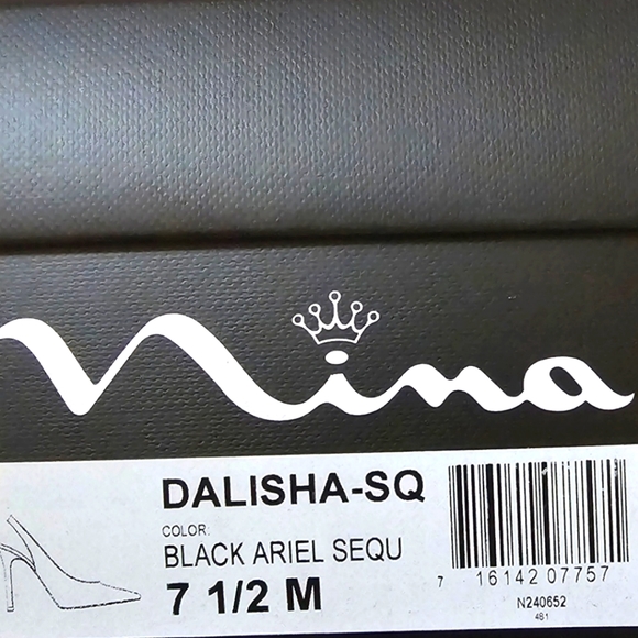 Heels - Picture 2 of 3